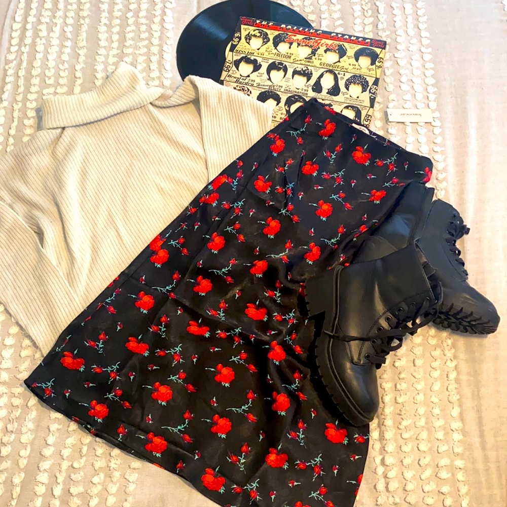 Becca Floral Midi Skirt
